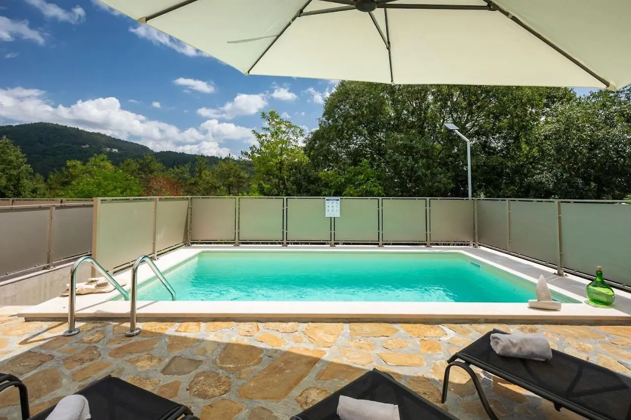 Rustic Villa Casa Mavretici With Pool In Motovun Livade